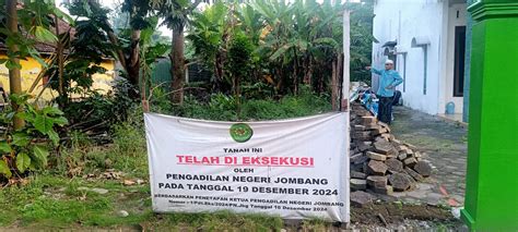 bulan33