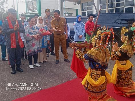sambut